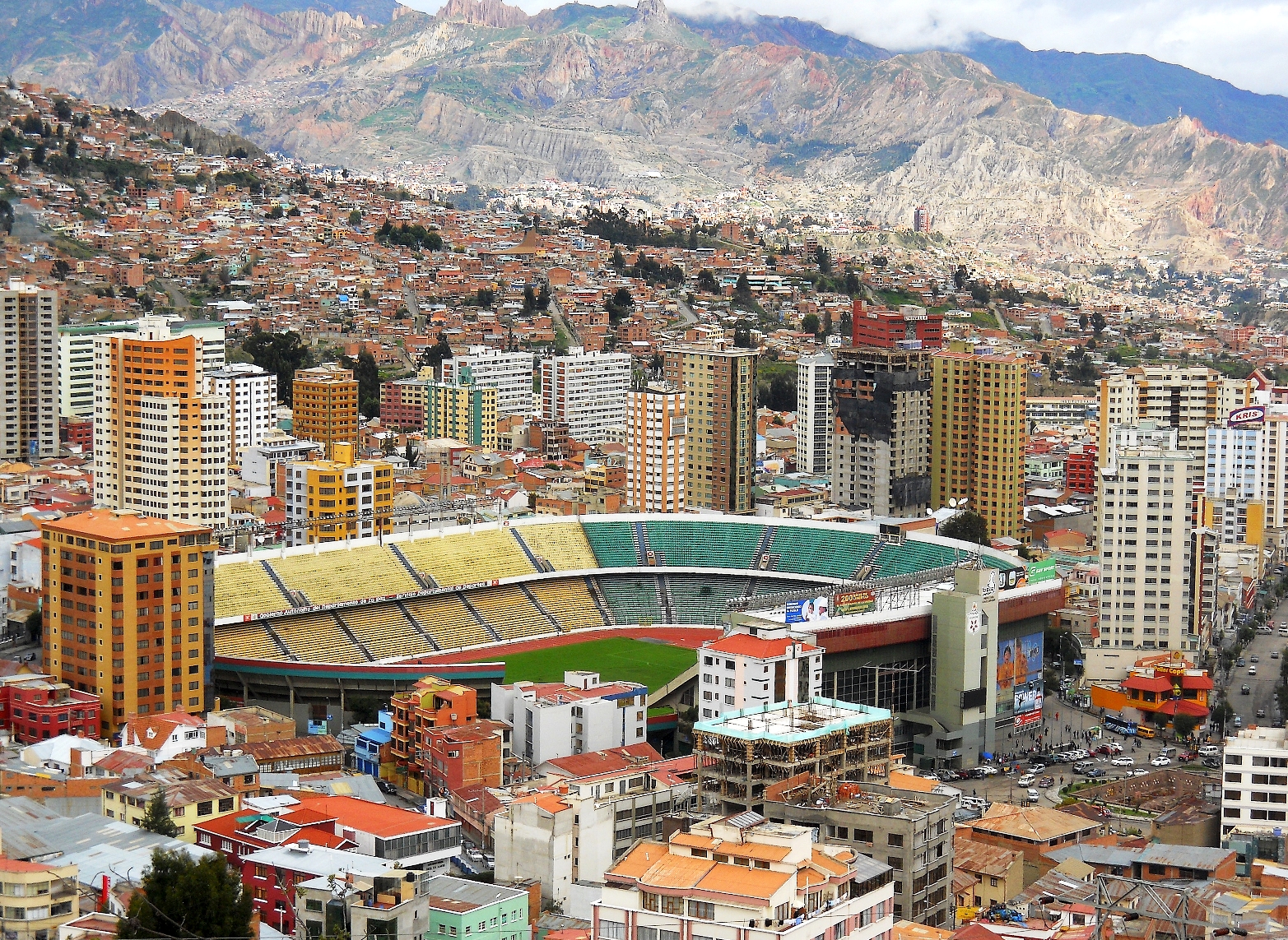 017 Hernando_Siles_Stadium_-_La_Paz